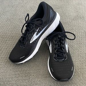 Brand New Ghost 13, Brooks Running Shoe